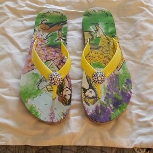 Henri Bendel flip flops